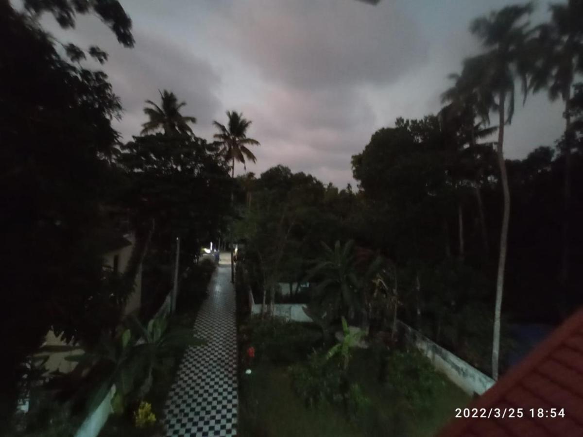 Devi Kripa Residency Lägenhet Varkala Exteriör bild