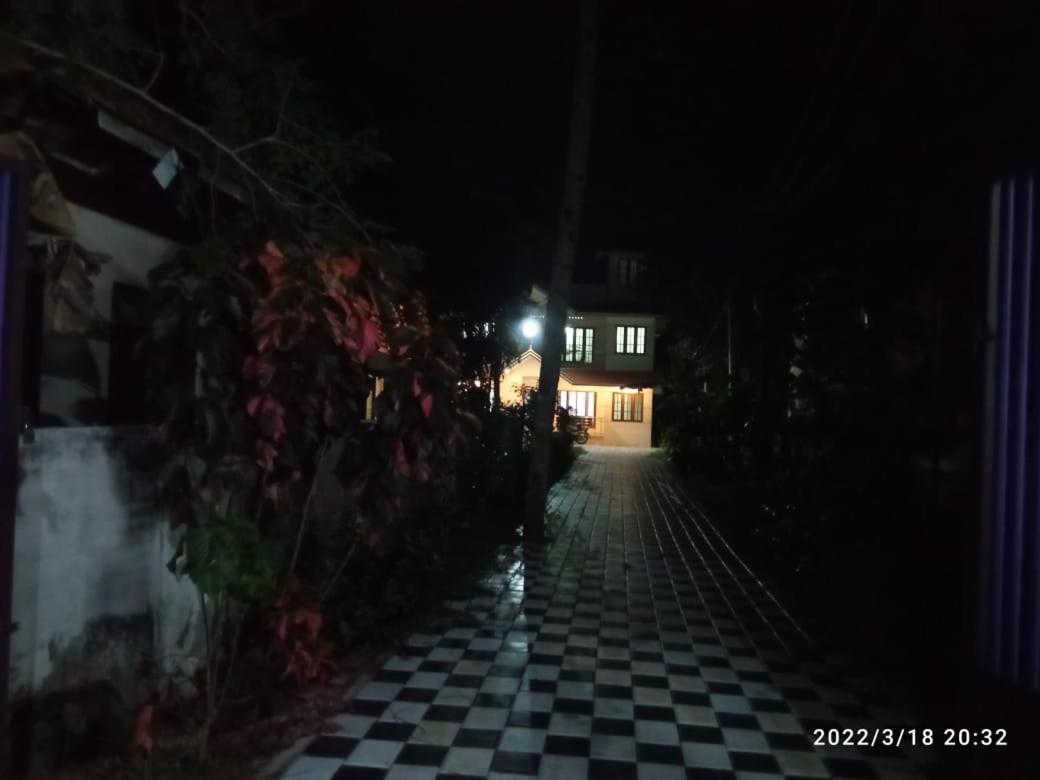 Devi Kripa Residency Lägenhet Varkala Exteriör bild