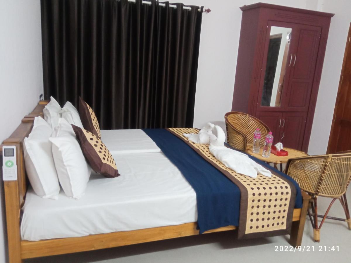 Devi Kripa Residency Lägenhet Varkala Exteriör bild
