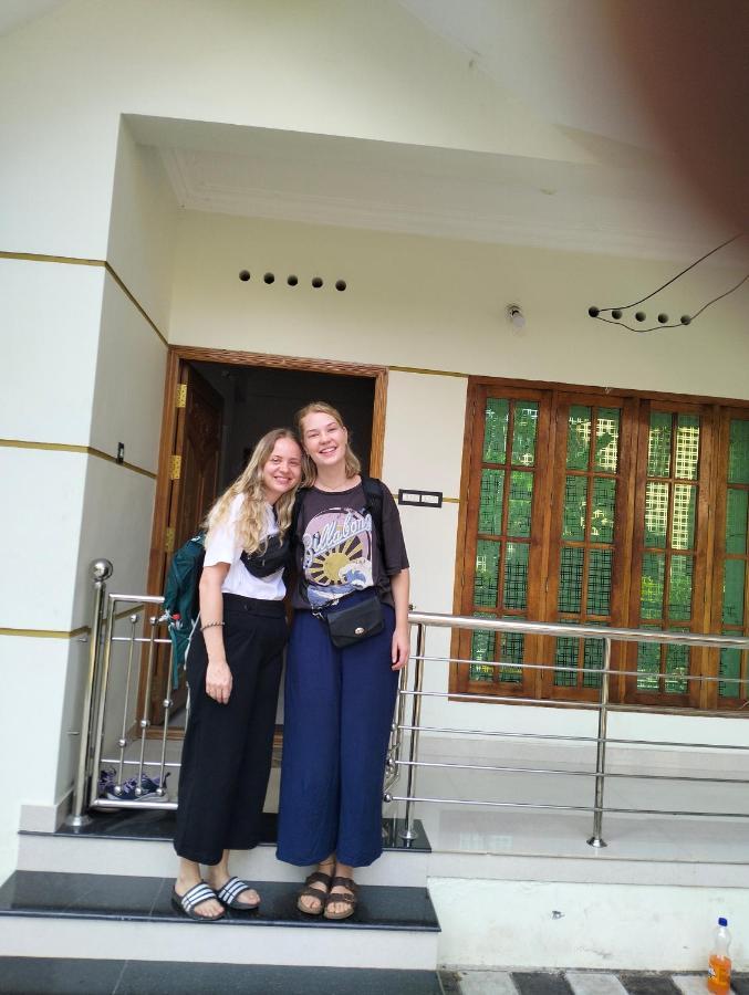 Devi Kripa Residency Lägenhet Varkala Exteriör bild